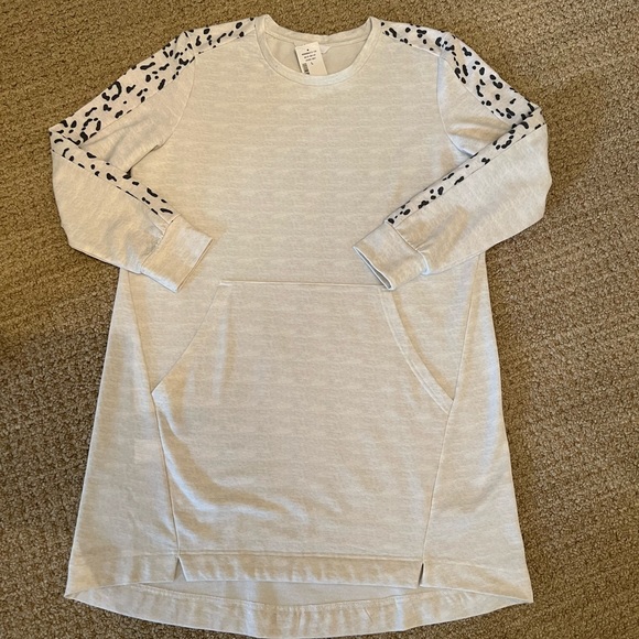 Comfy Lounge Dress - Picture 3 of 5